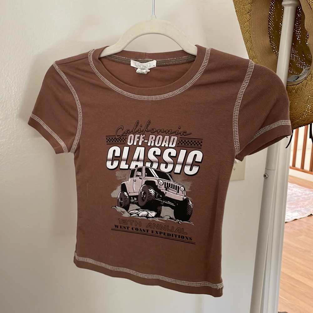 Barely worn cropped graphic baby tee